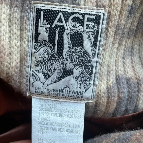 Vintage 1980s Nelly Anne Wool Coat with Fringe - Picture 3 of 6